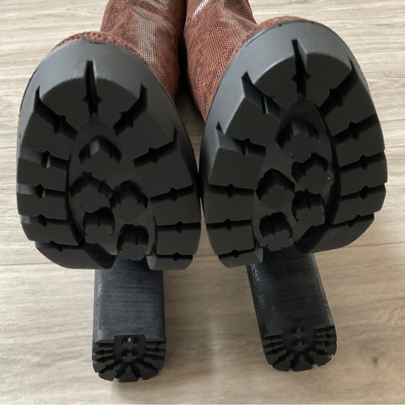 Charles David Warning Snake-Print Over The Knee Platform Boots Lug Sol… - Picture 10 of 16